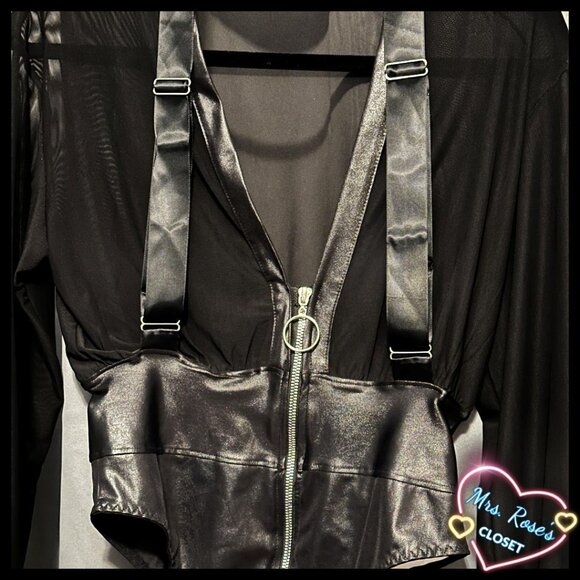 Black Long Sleeved NOT Fonda Playsuit Size Medium - Picture 2 of 4